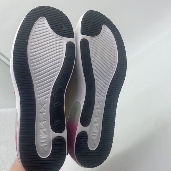 Women’s Nike Air Max DIA Multi color CI3898-200 USED Size 9.5 - Picture 6 of 9
